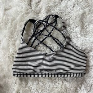 Lululemon Free to Be sports bra